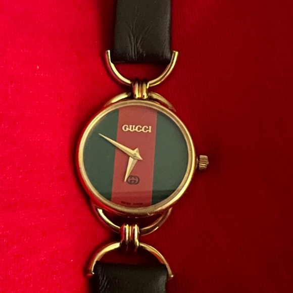 GUCCI 6000L Watch. Rare ❤️❤️❤️ Reduced from $489 - Picture 2 of 9